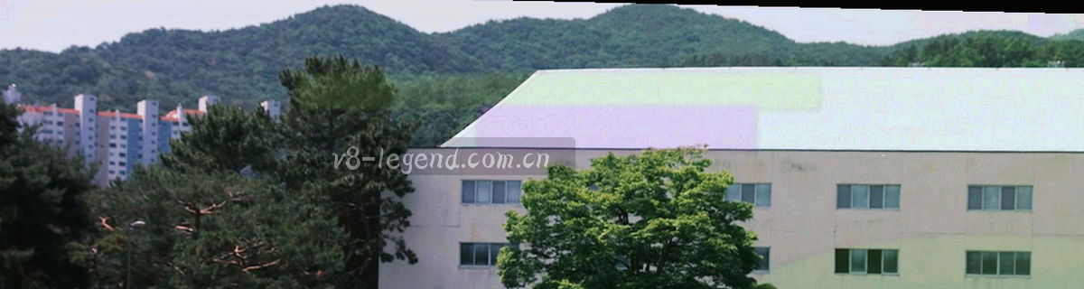 深蓝底色上以细密刻度线与等高线纹理组成的抽象图形，线条低对比，呈现秩序感